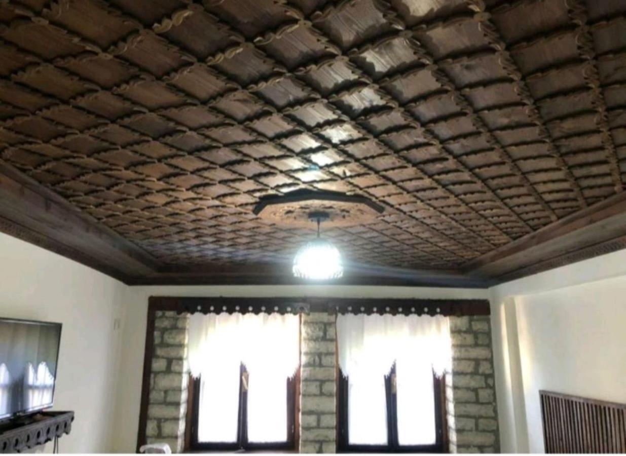 Miziriguesthouse Гірокастра Екстер'єр фото