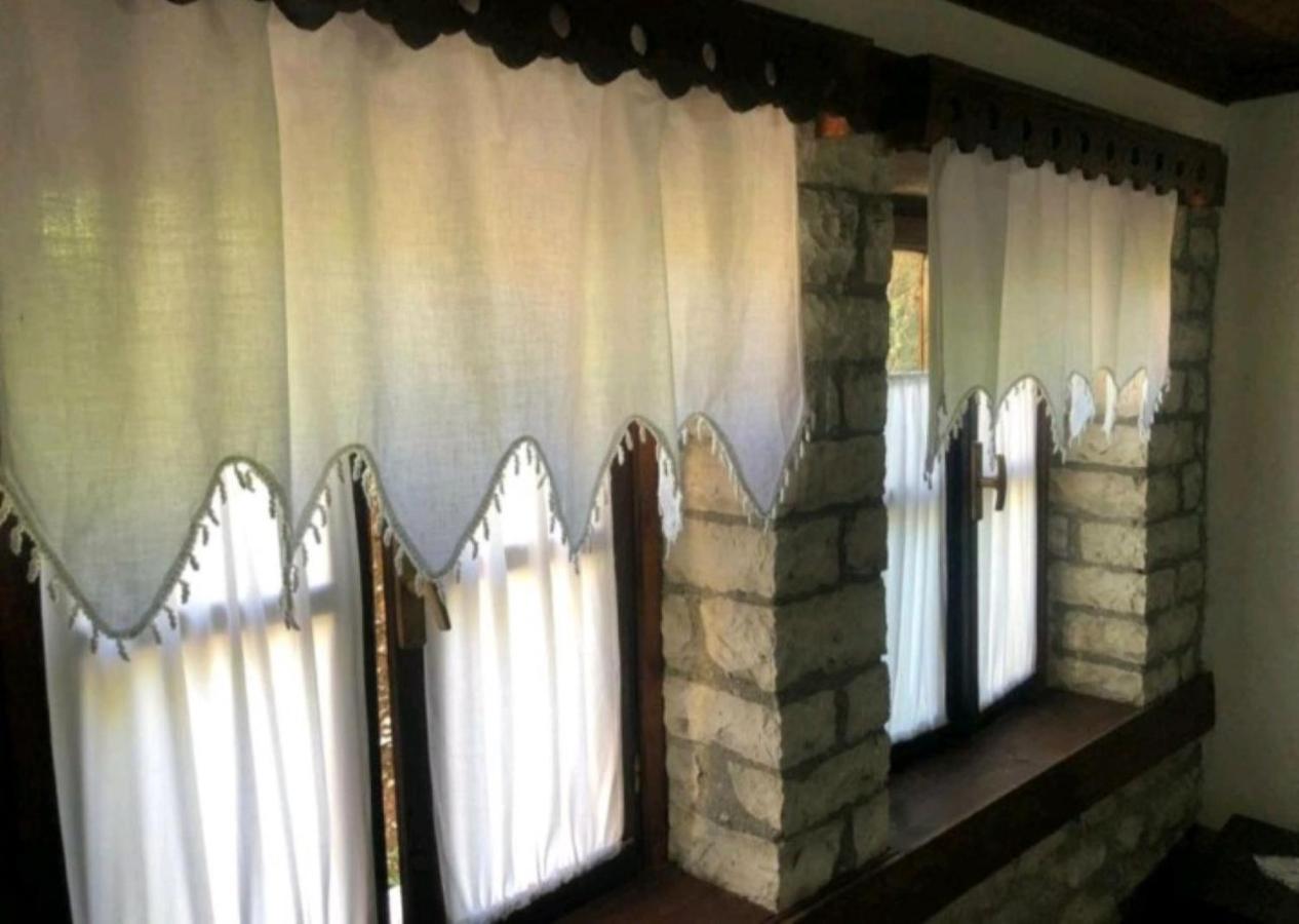 Miziriguesthouse Гірокастра Екстер'єр фото
