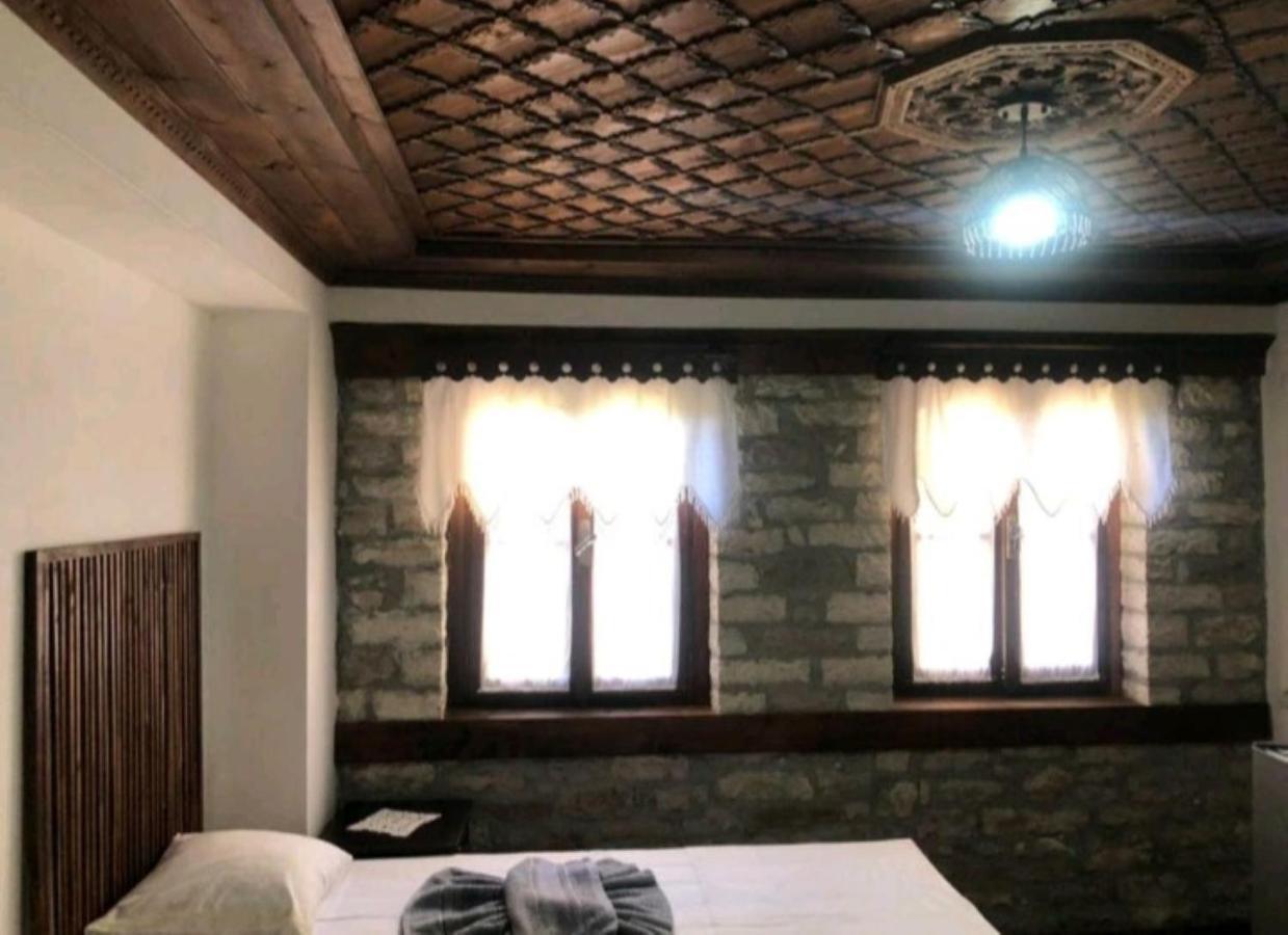 Miziriguesthouse Гірокастра Екстер'єр фото