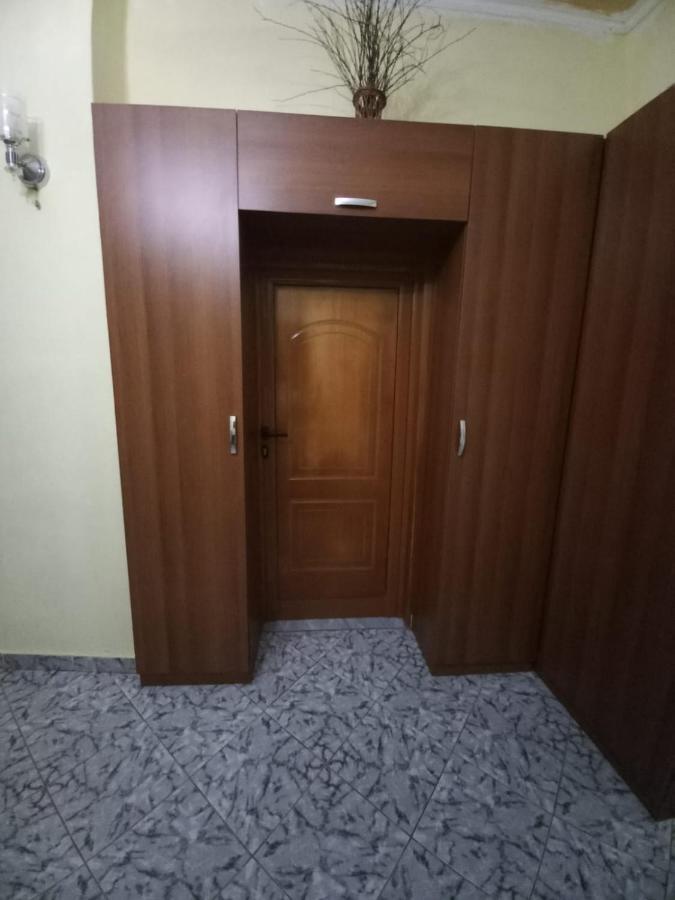Miziriguesthouse Гірокастра Екстер'єр фото